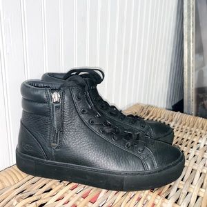 Women’s black sneakers
